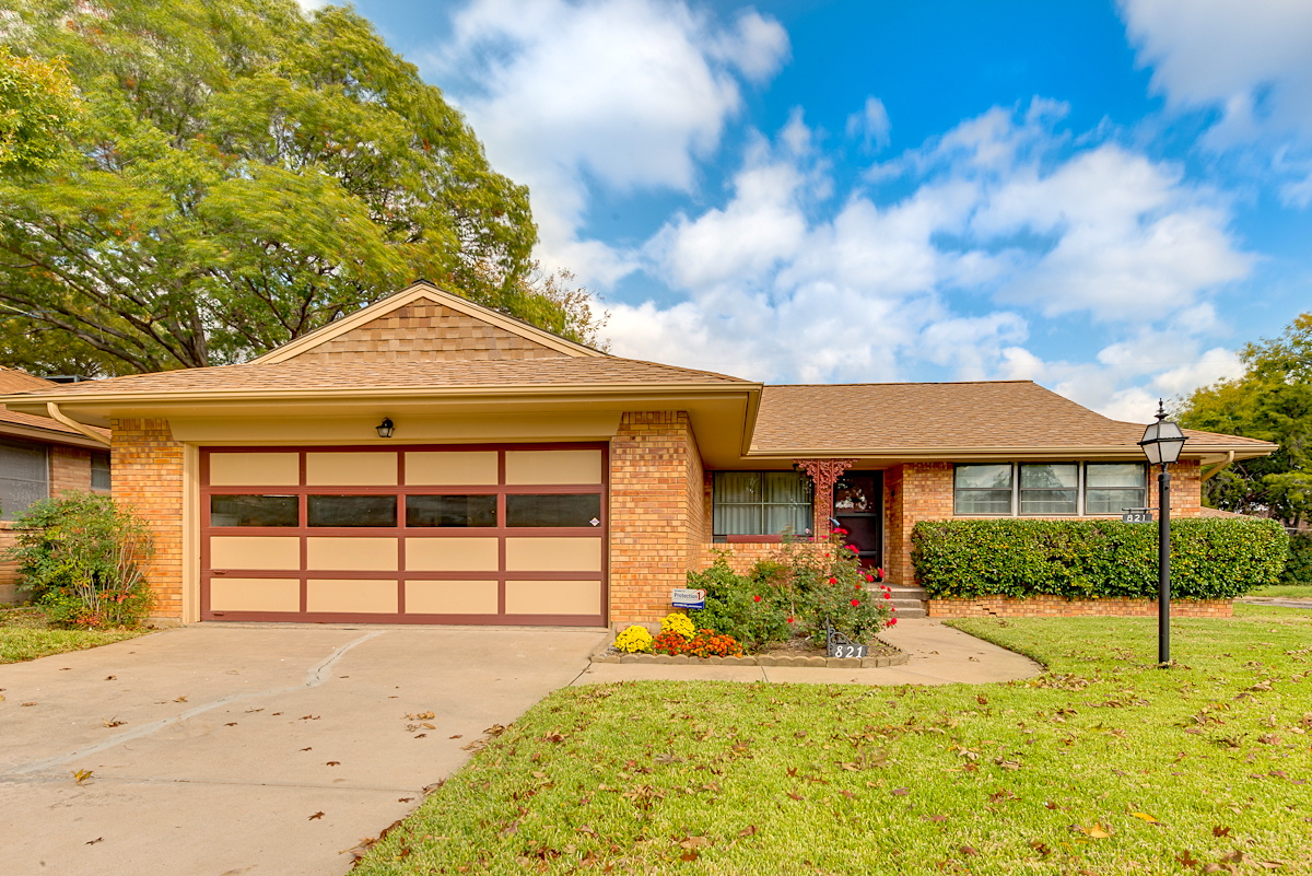 CLAY STAPP+CO Residential Real Estate Broker Dallas TX