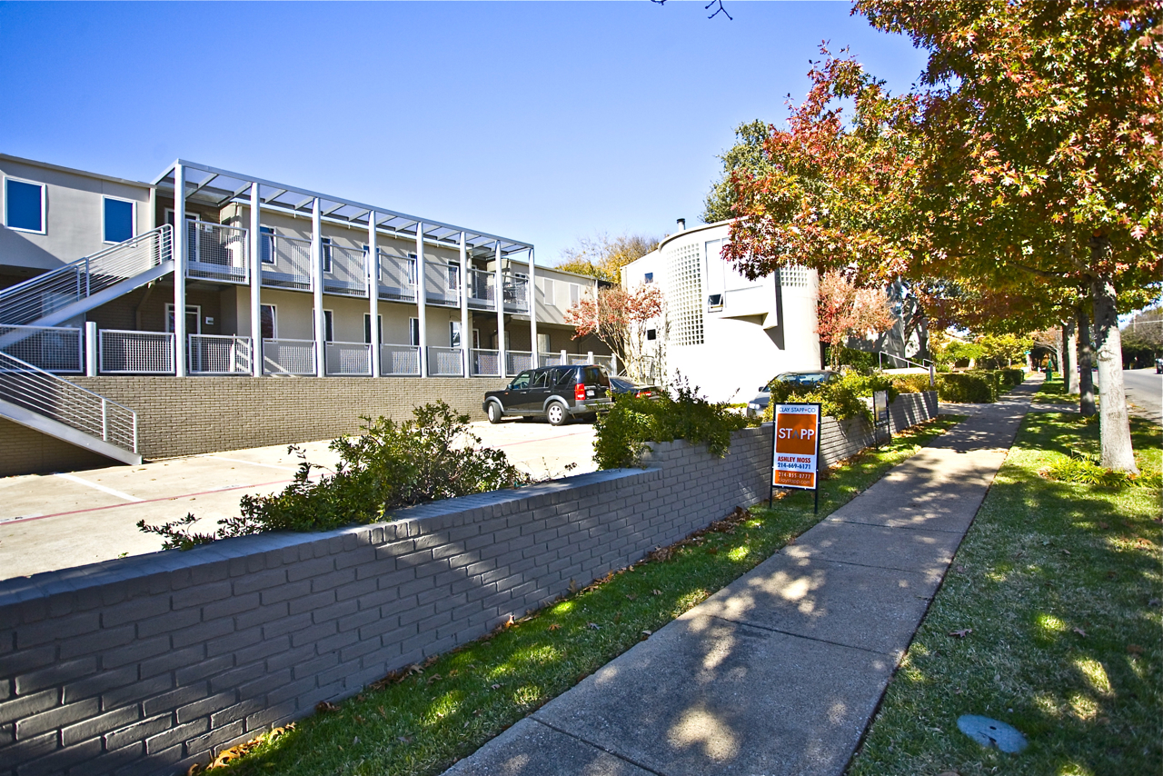 CLAY STAPP+CO Residential Real Estate Broker Dallas TX