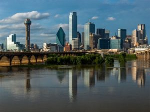 Dallas-city-skyline-Trinity_161629
