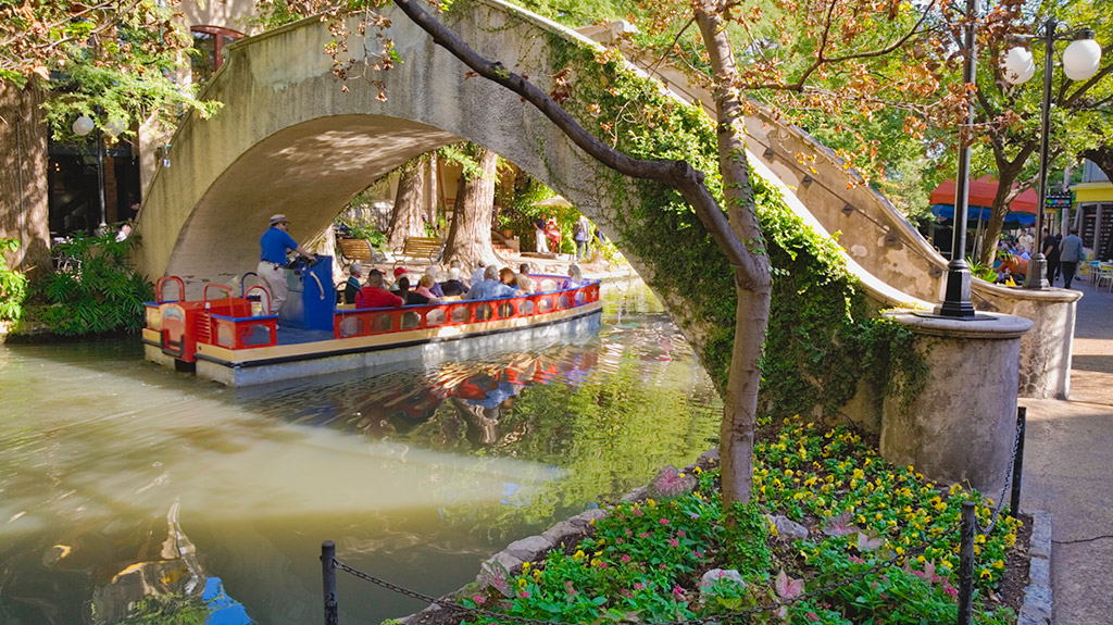 san-antonio-river-walk_ss_001